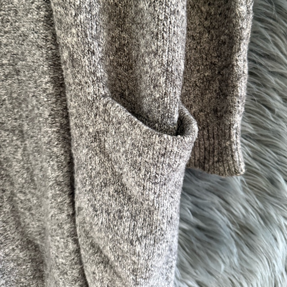 Old Navy Long Cardigan - Picture 3 of 5